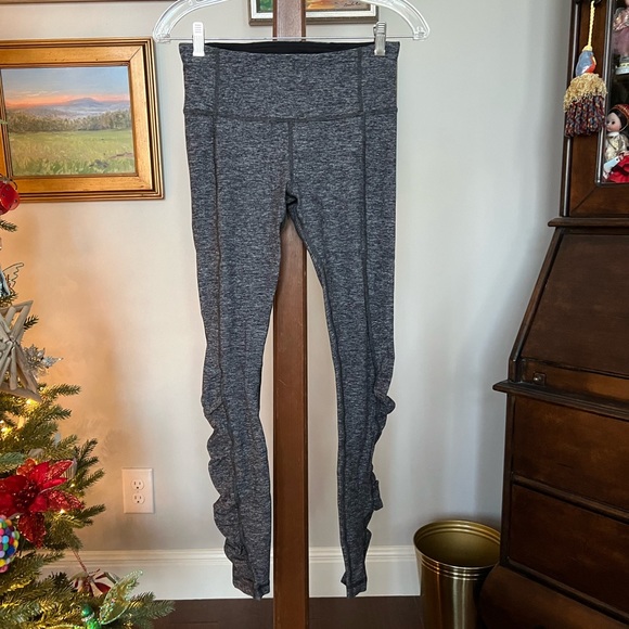 Lululemon Run: Turn Around Tights - Picture 7 of 13